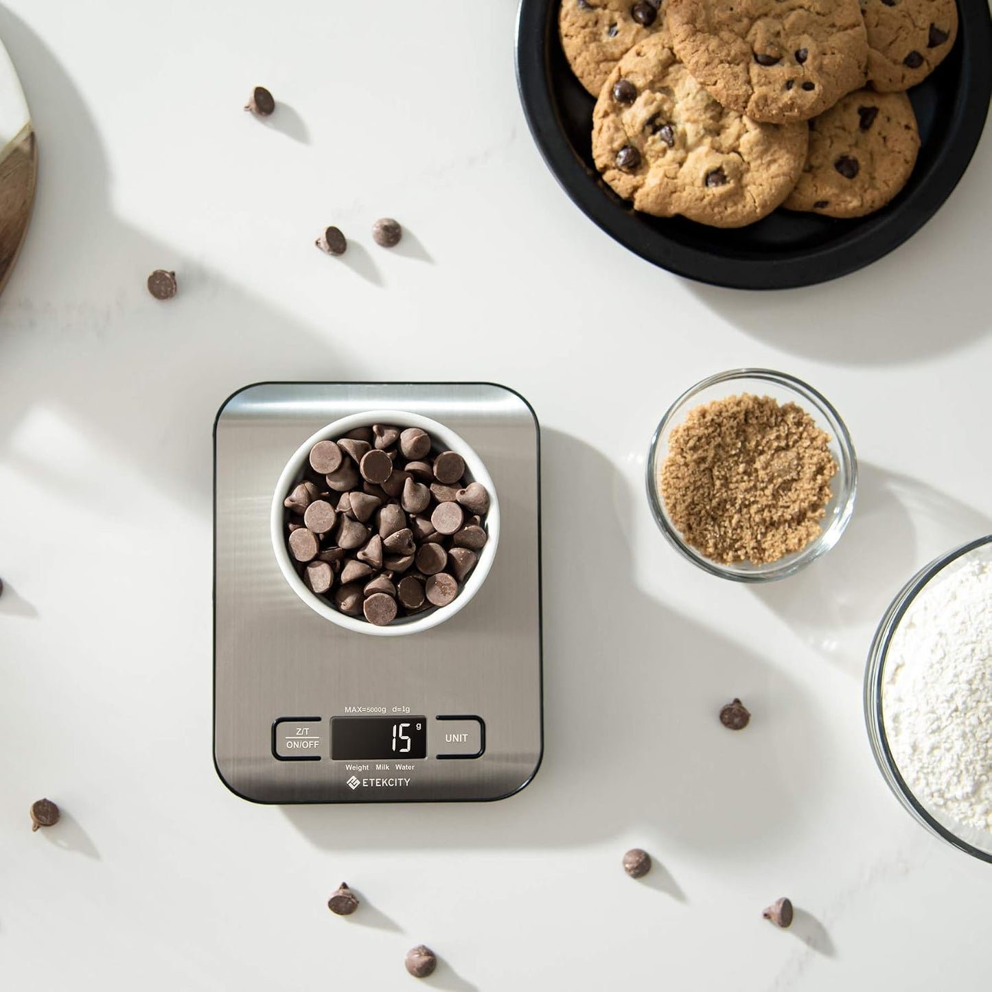 ETEKCITY Küchenwaage Digital - Edelstahl 304 - Lebensmittelgeeignete Waage Küche - Leicht zu Reinigen - Feinwaage mit Beleuchtetem LCD-Klare und gut Lesbare Kithchen Scale - 5 KG-1g - Edelstahl-Silber
