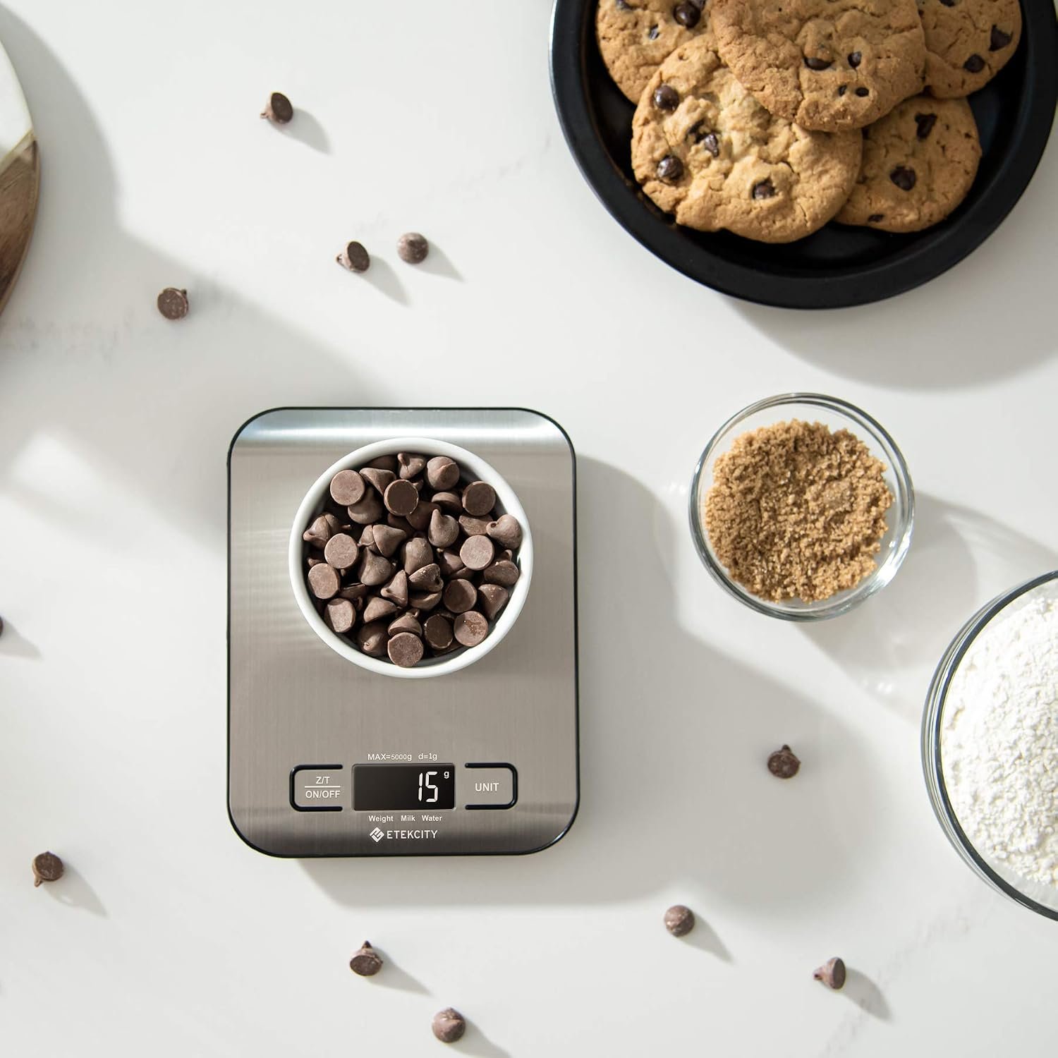 ETEKCITY Küchenwaage Digital - Edelstahl 304 - Lebensmittelgeeignete Waage Küche - Leicht zu Reinigen - Feinwaage mit Beleuchtetem LCD-Klare und gut Lesbare Kithchen Scale - 5 KG-1g - Edelstahl-Silber